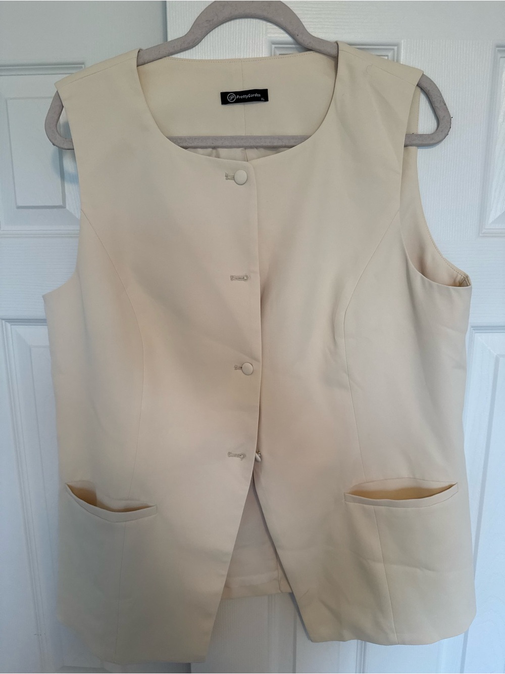 Sleeveless Cream Button-Front Vest by Pendry Couture